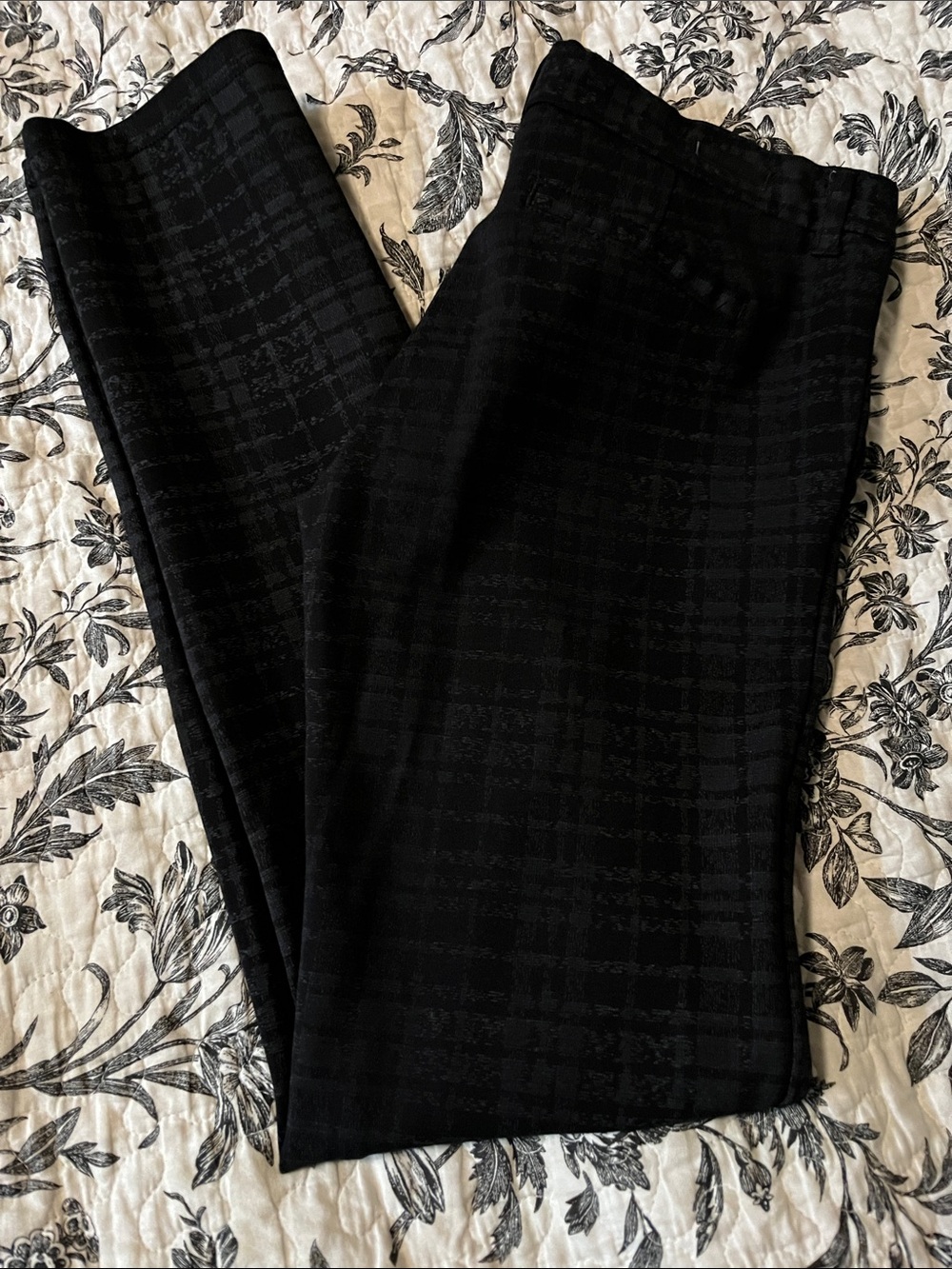 Kut from the Kloth Black Textured Plaid Skinny Pants